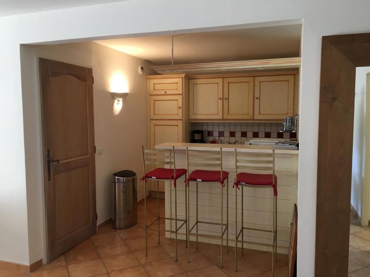 Sainte-Maxime - 3 Bedroom Apartment, Air Conditioned, Outdoor Terrace, Swimming Pool Екстер'єр фото