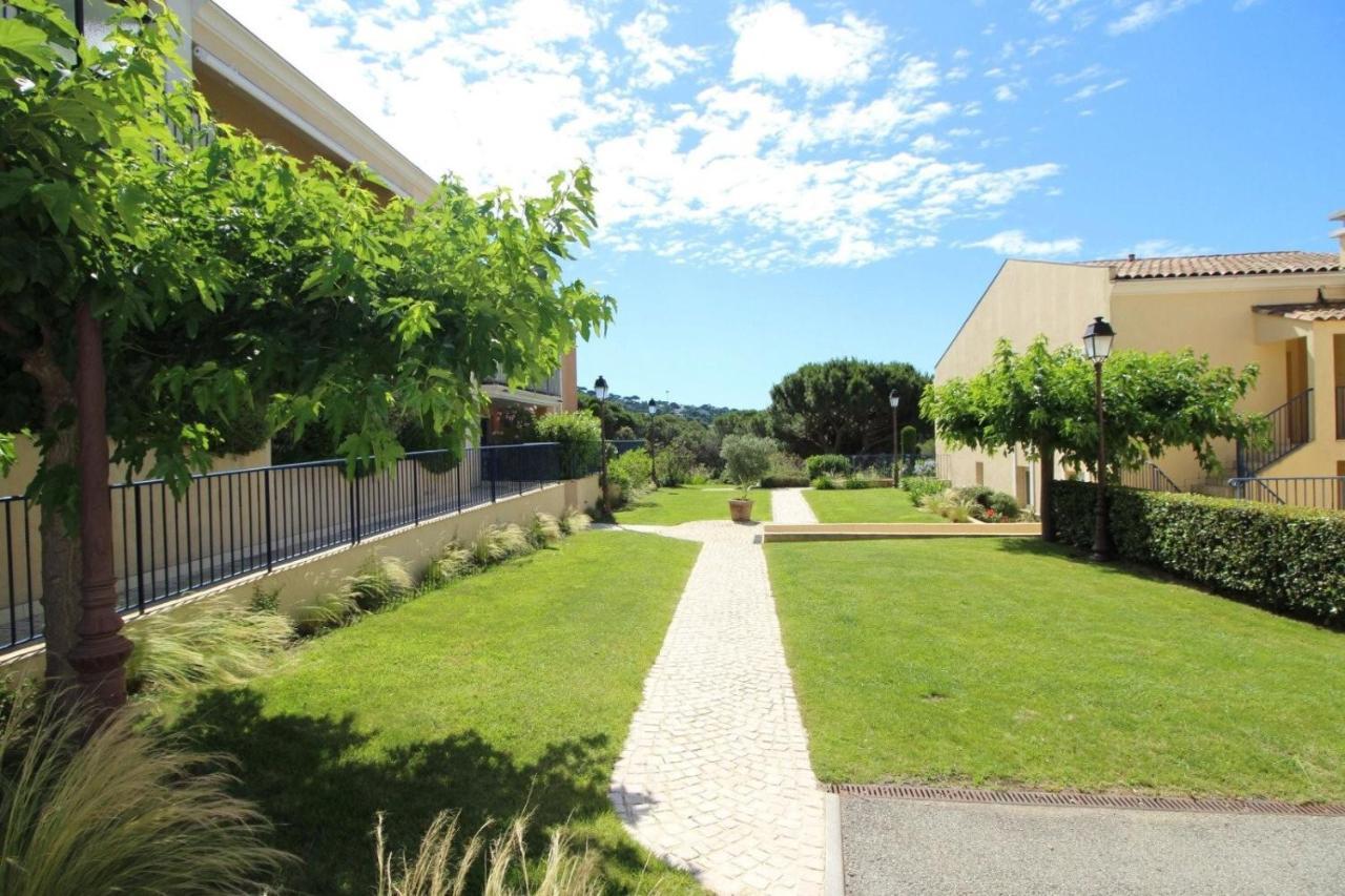 Sainte-Maxime - 3 Bedroom Apartment, Air Conditioned, Outdoor Terrace, Swimming Pool Екстер'єр фото