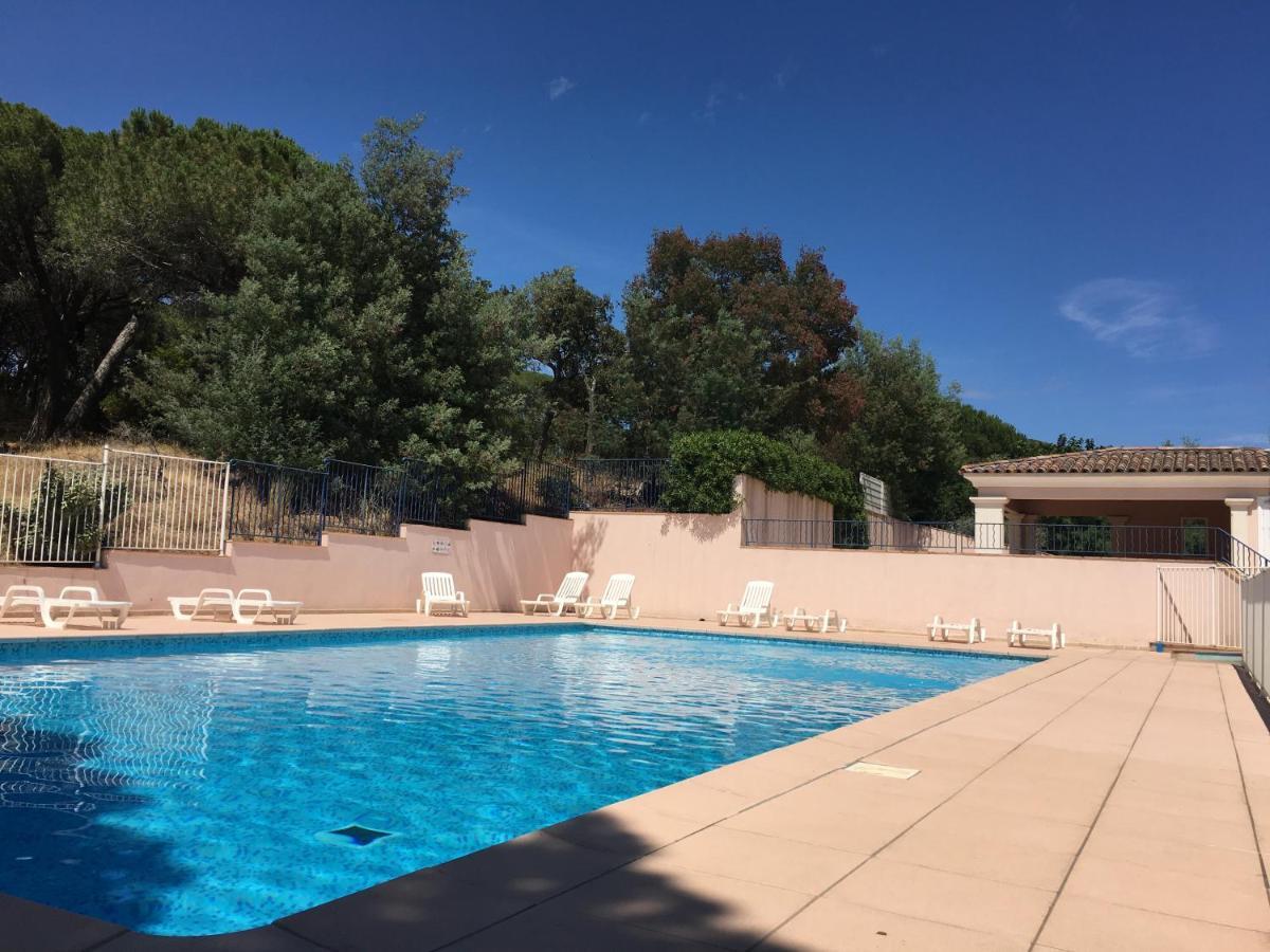 Sainte-Maxime - 3 Bedroom Apartment, Air Conditioned, Outdoor Terrace, Swimming Pool Екстер'єр фото