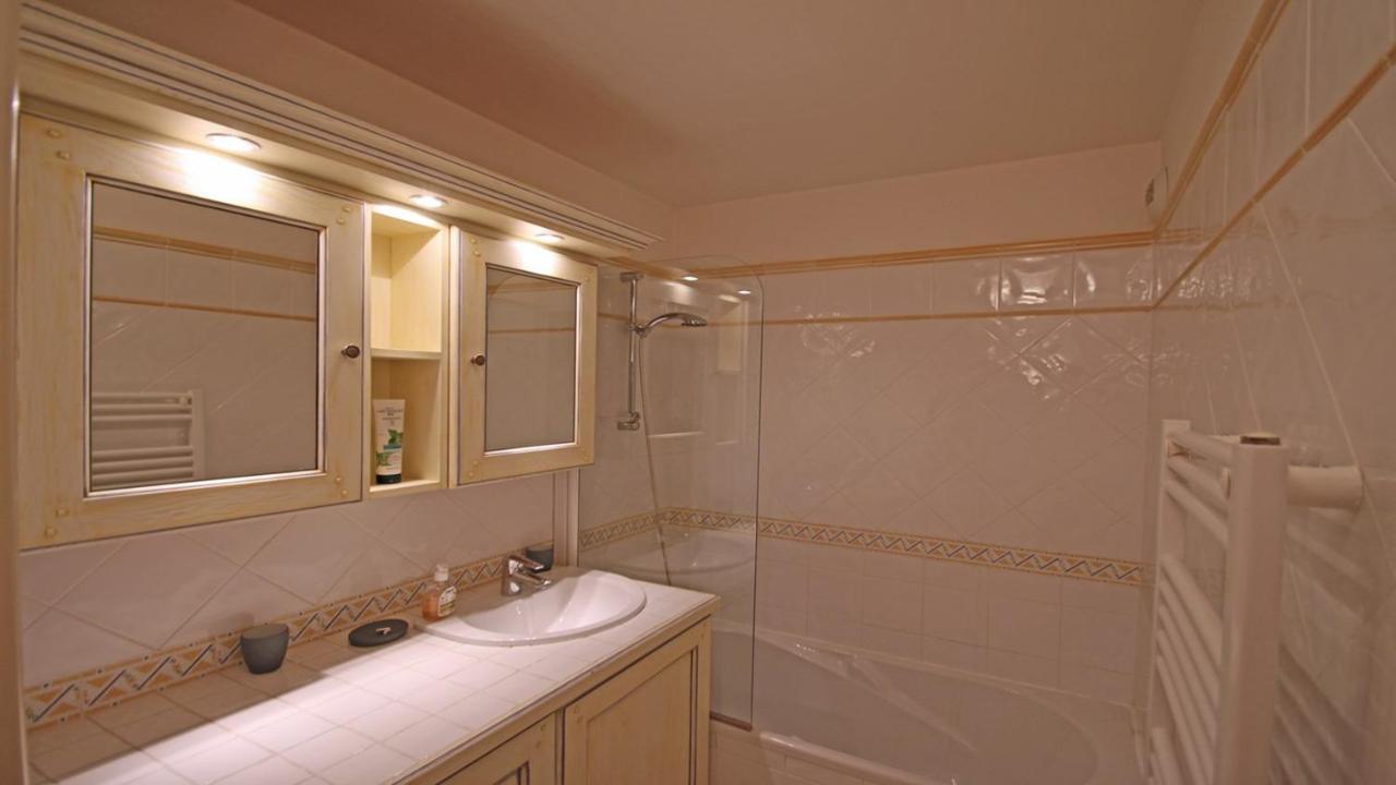 Sainte-Maxime - 3 Bedroom Apartment, Air Conditioned, Outdoor Terrace, Swimming Pool Екстер'єр фото